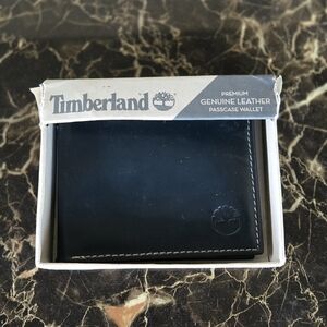 Timberland Premium Black Leather Passcase Wallet